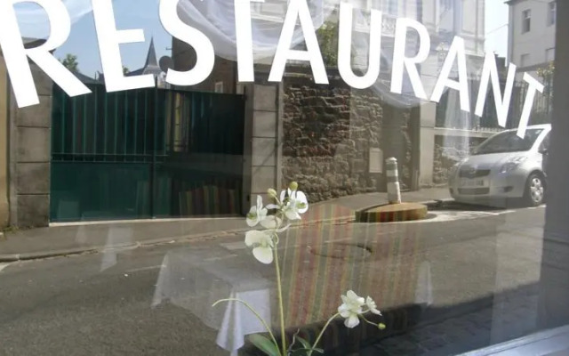 Hôtel Restaurant Ar Terra Nova