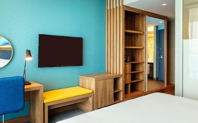 Aloft Palm Jumeirah Hotel