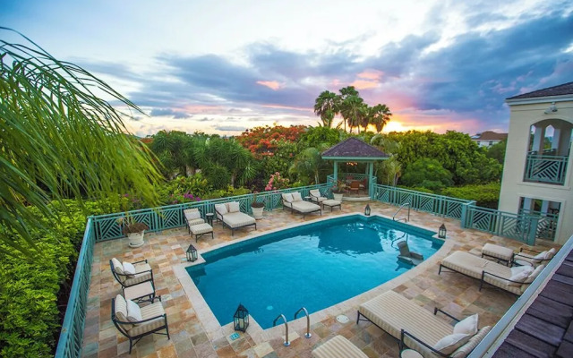 'sweet Dream' Villa w/ Private Pool in Sugar Hill!