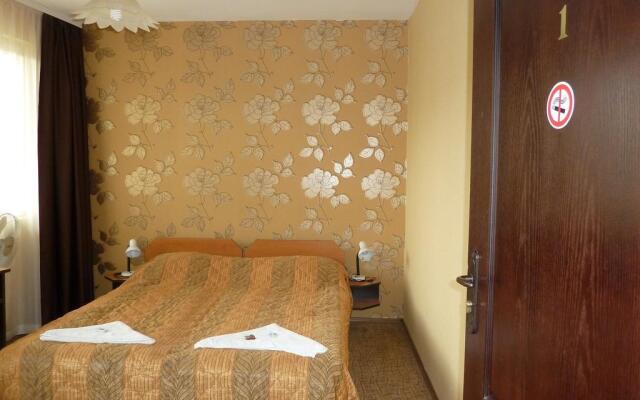 Tarnovski Dom Guest Rooms