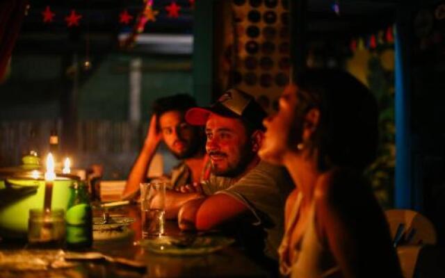 SUEñO PROFUNDO HOSTEL