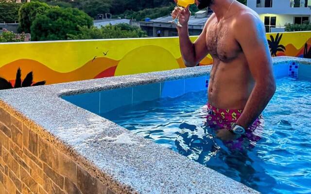 Tropical Hostel Santa Marta