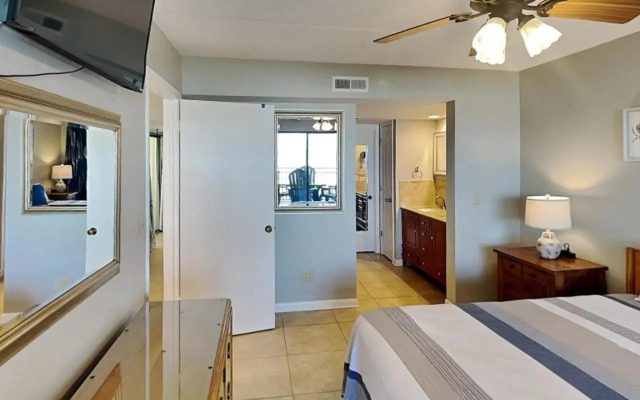 Windjammer Apartment 206