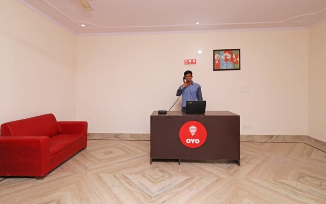 OYO 10361 Hotel Stay @ 23