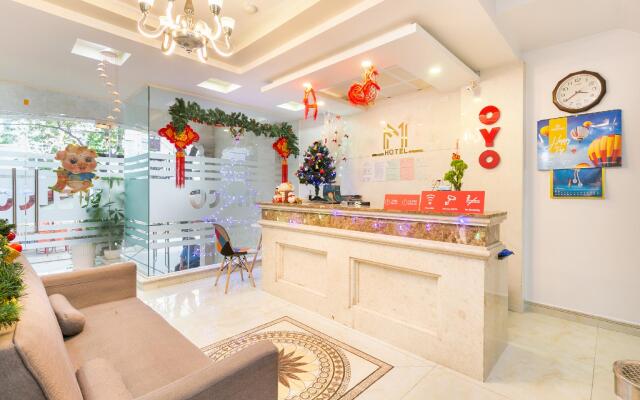 OYO 652 Monaco Hotel (Vaccinated Staff)