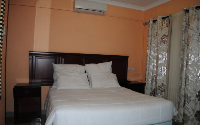 Sunset Junction Lodges & Tours