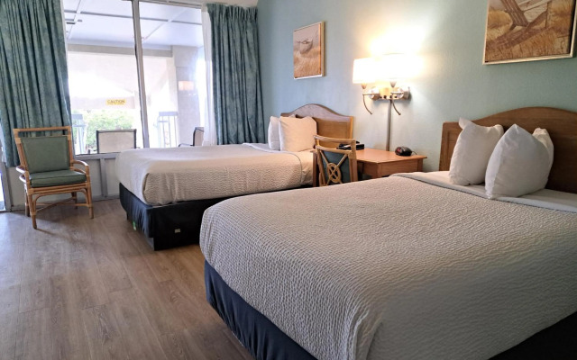 Days Inn & Suites by Wyndham Jekyll Island