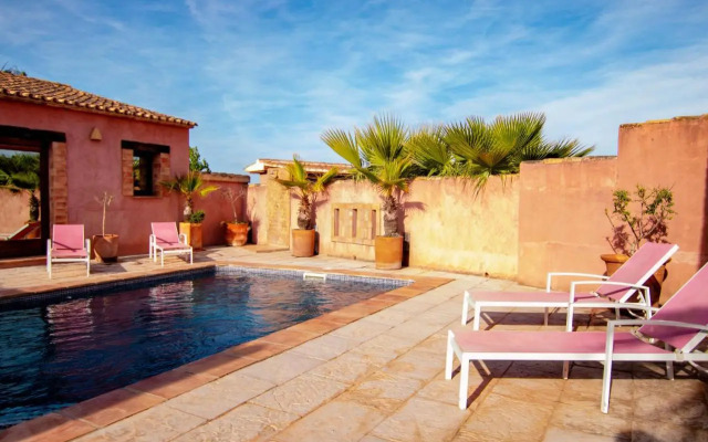 Casa Rosa Boutique Home