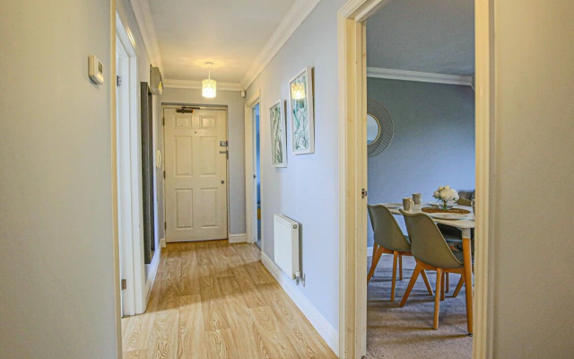 Executive Monkston Apartment