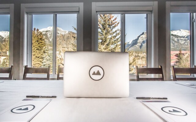 Basecamp Lodge Canmore