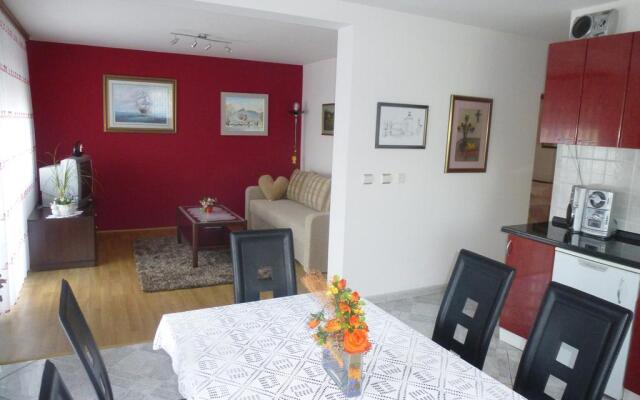 Apartments Miše