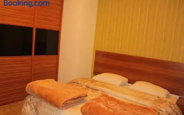 Golden Palace Hotel Apartments