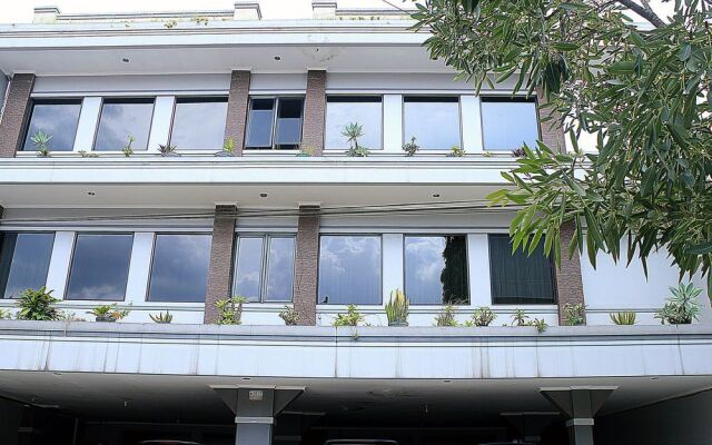 ZEN Rooms Akbar Kebon Kawung