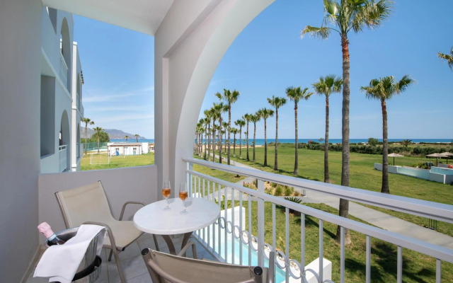 Delfina Tropic Beach