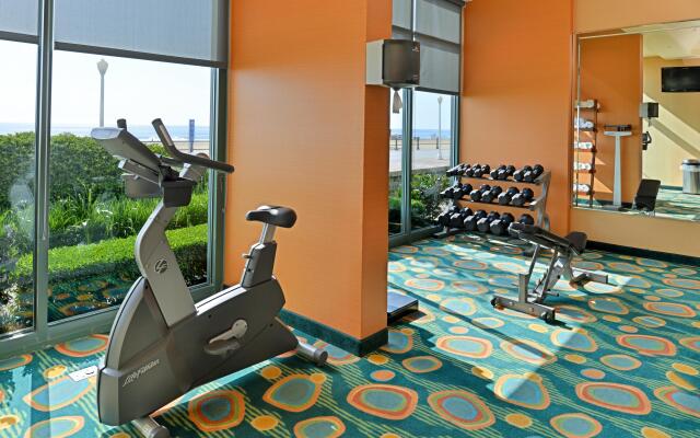 Holiday Inn Express Hotel & Suites Va Beach Oceanfront, an IHG Hotel