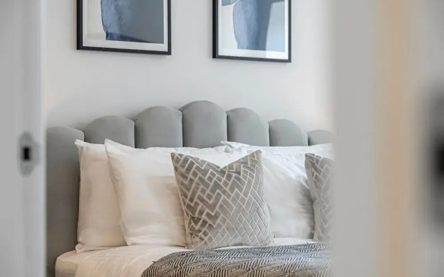 Quiet Luxe Escape 65s Only