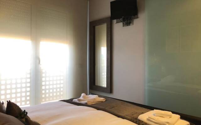 Petit Plaer by Hauzify