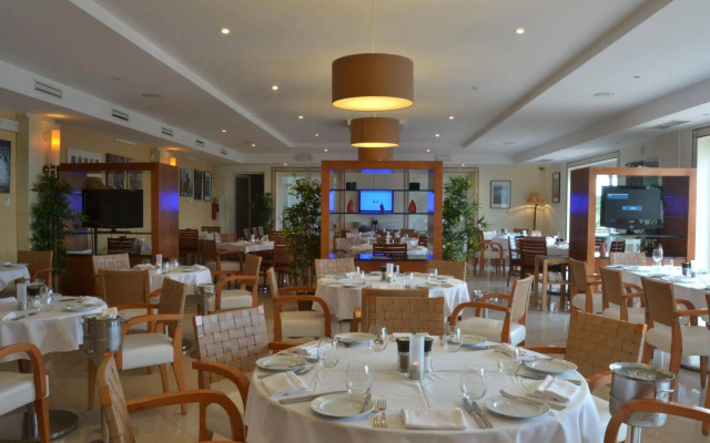 The Village Praia d'El Rey Golf & Beach Resort