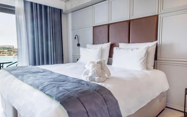 The Londoner Hotel Sliema