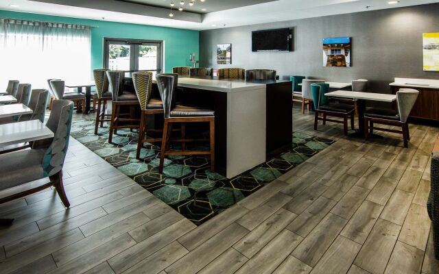 City Express by Marriott Duluth