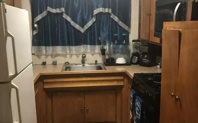 Cozy, Classy Duplex near NYC