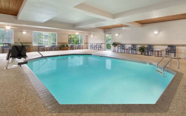 AmeriVu Inn & Suites - Shakopee