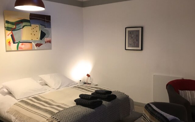 Chambre and Studio 29