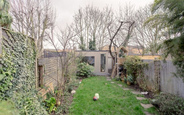 Spacious Property in Kensal Green