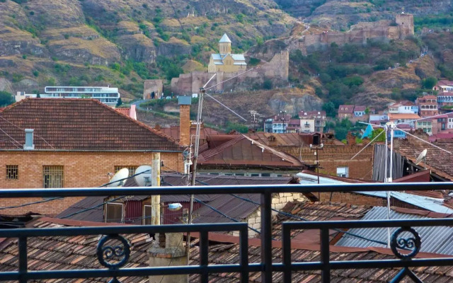 Guest House on Avlabari Street 12