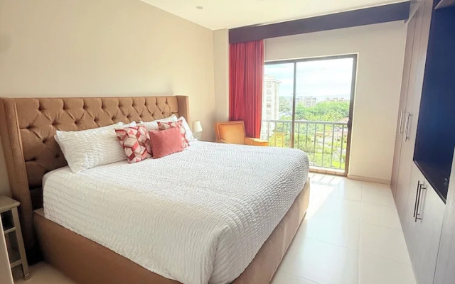 Jaco Bay 8th Floor Unit