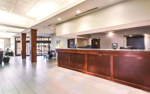 La Quinta Inn Milwaukee Northwest