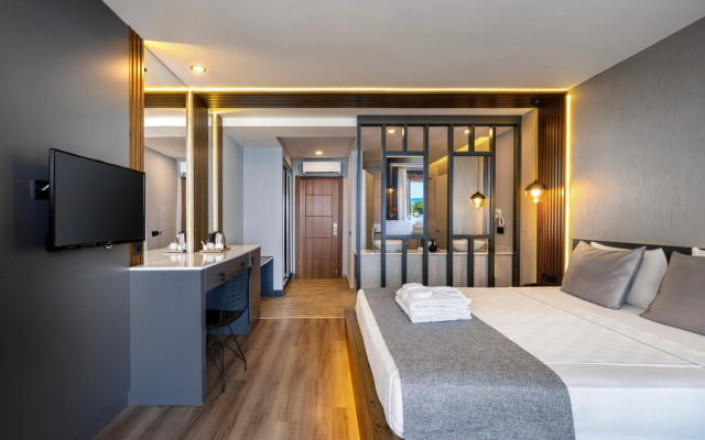 Adora Calma Beach Hotel - Adults Only
