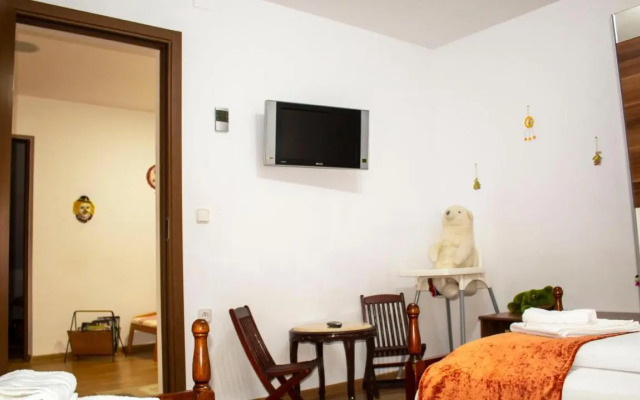 Mary Apartment