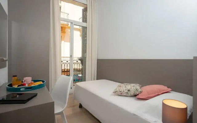 Antonios Hostal