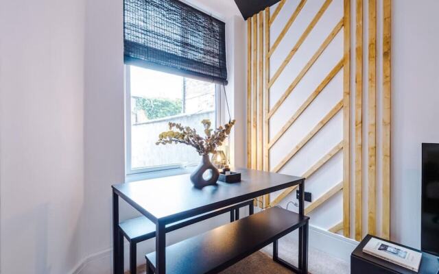 Modern & Chic Four Bedroom Home