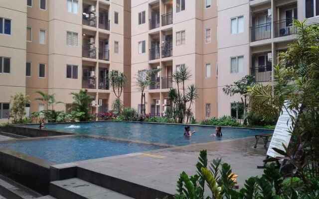 Sudirman Suites Apartment by Handoko