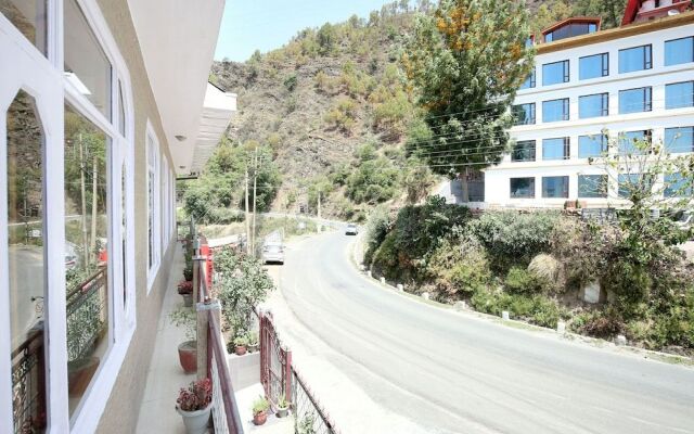 OYO 14106 Home Exotic Hill View Shoghi