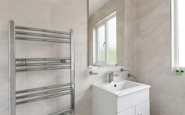 Fantastic 4Bd House In The Heart Of Mitcham
