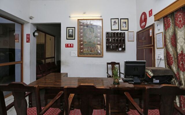 Chandra Prakash Hotel