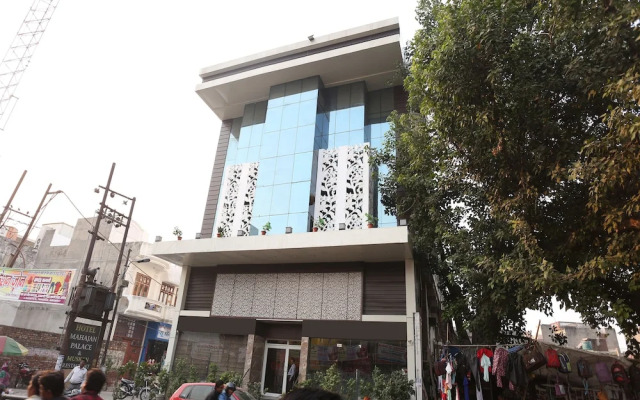 OYO 15848 Hotel Mahajan Palace