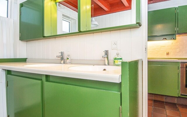 6 Person Holiday Home in Ebeltoft-by Traum