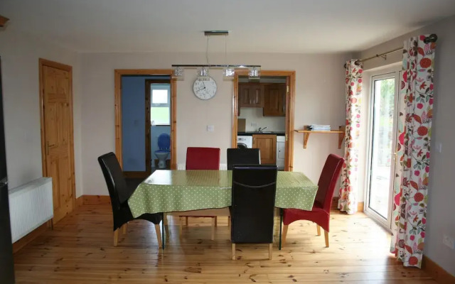 Lios Mór - 5 bed self catering house