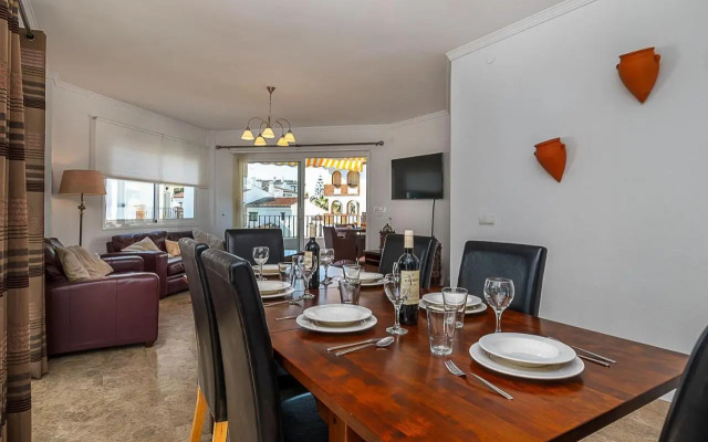 La Bandera Apartments