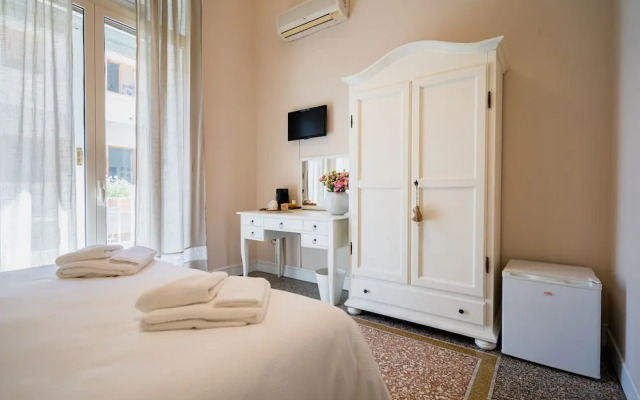 Joy’s BnB Ortigia