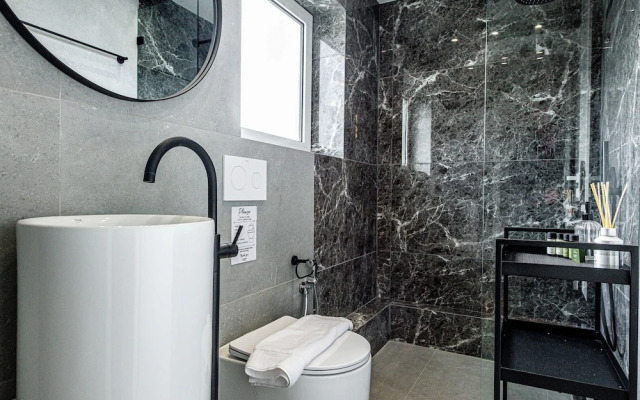 Phaedrus Living: Glyfada Seaview Luxury Penthouse