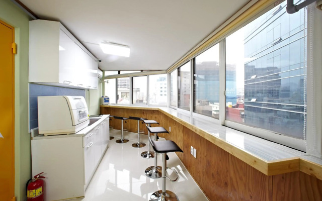 Rainbow Hotel Myeongdong
