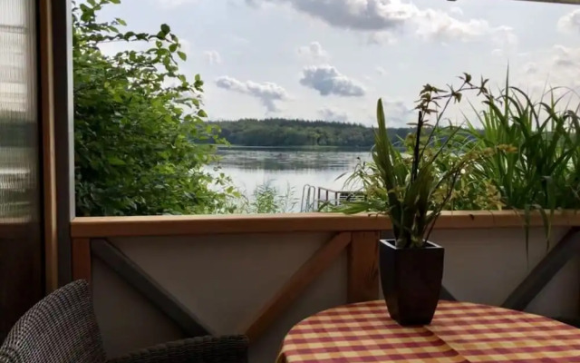 Schaalseehobbit Modern Retreat