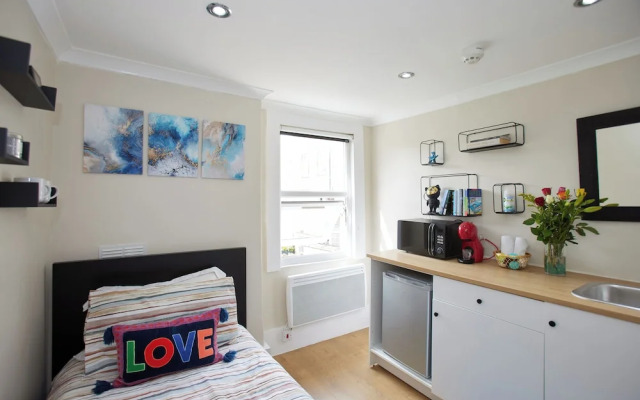 Your Ideal London Getaway - Charming Studio Haven