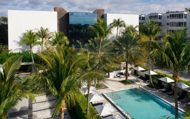 Tideline Palm Beach Ocean Resort and Spa