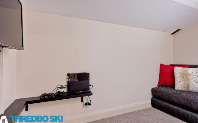 The Peak Penthouse 9